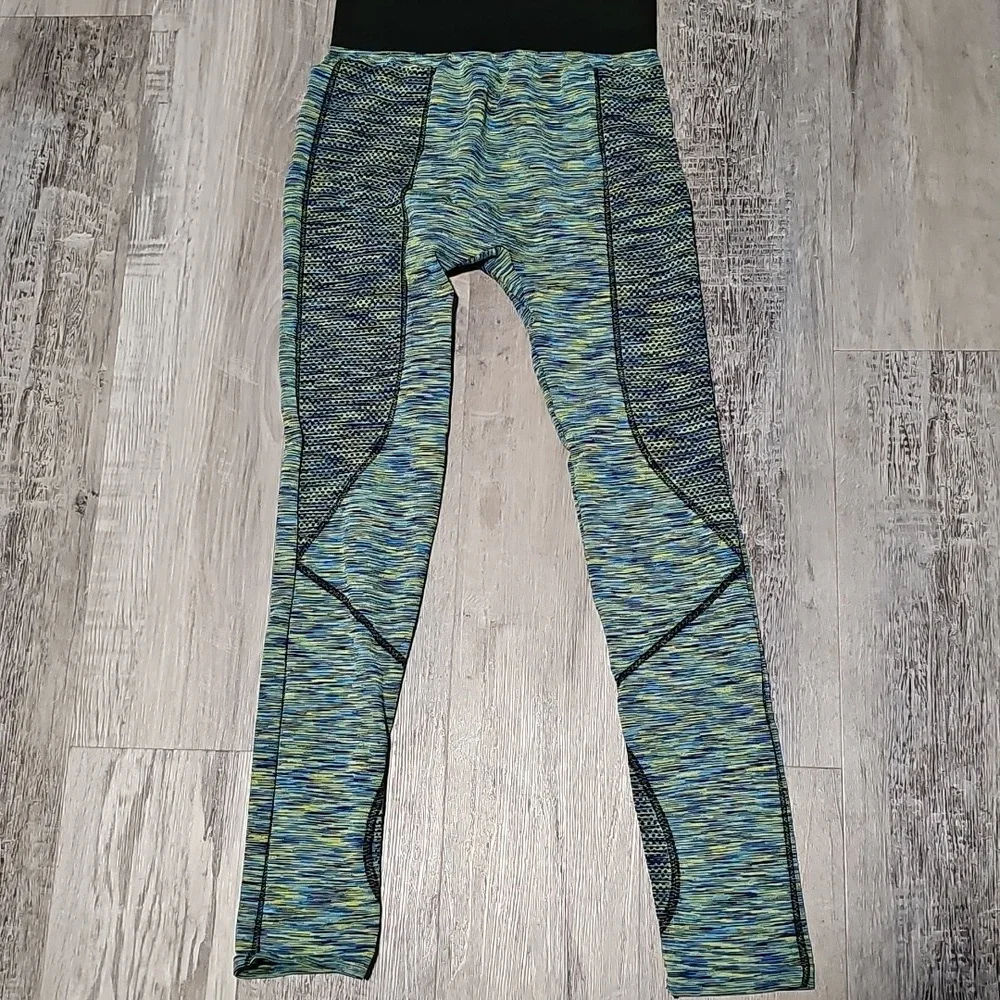 Spandex Set size small - Picture 4 of 5